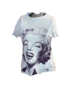 Marilyn Monroe Graphic Tee Light Blue Large
